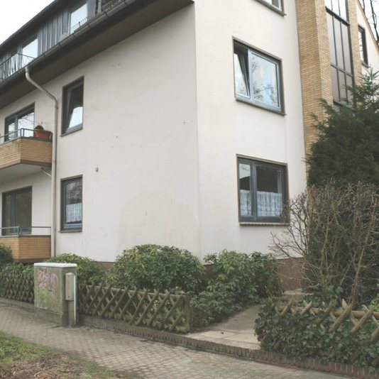 Hausansicht von der Straßenseite